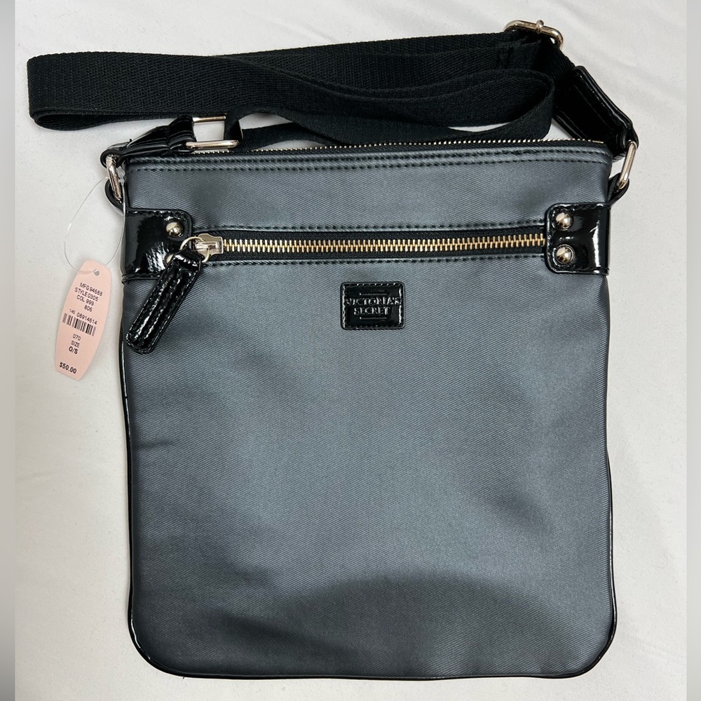NWT Victoria’s Secret Stylish Purse, medium grey with a sheen